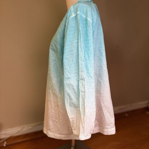 Chico’s Ombre Tunic Top White Aqua Sz 2 EUC Ruffle Resort Wear Coastal Cruise - Picture 3 of 16